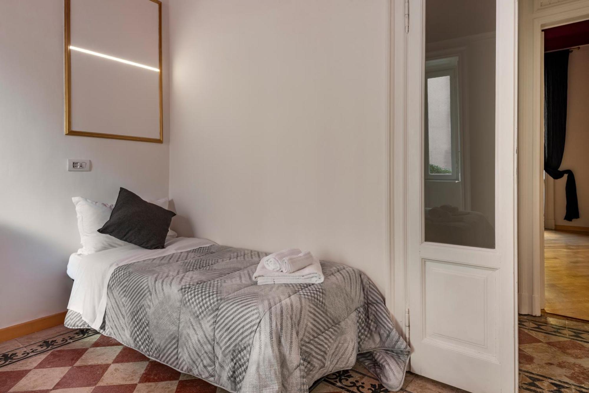Duomo Shopping Milano Apartment Exterior photo